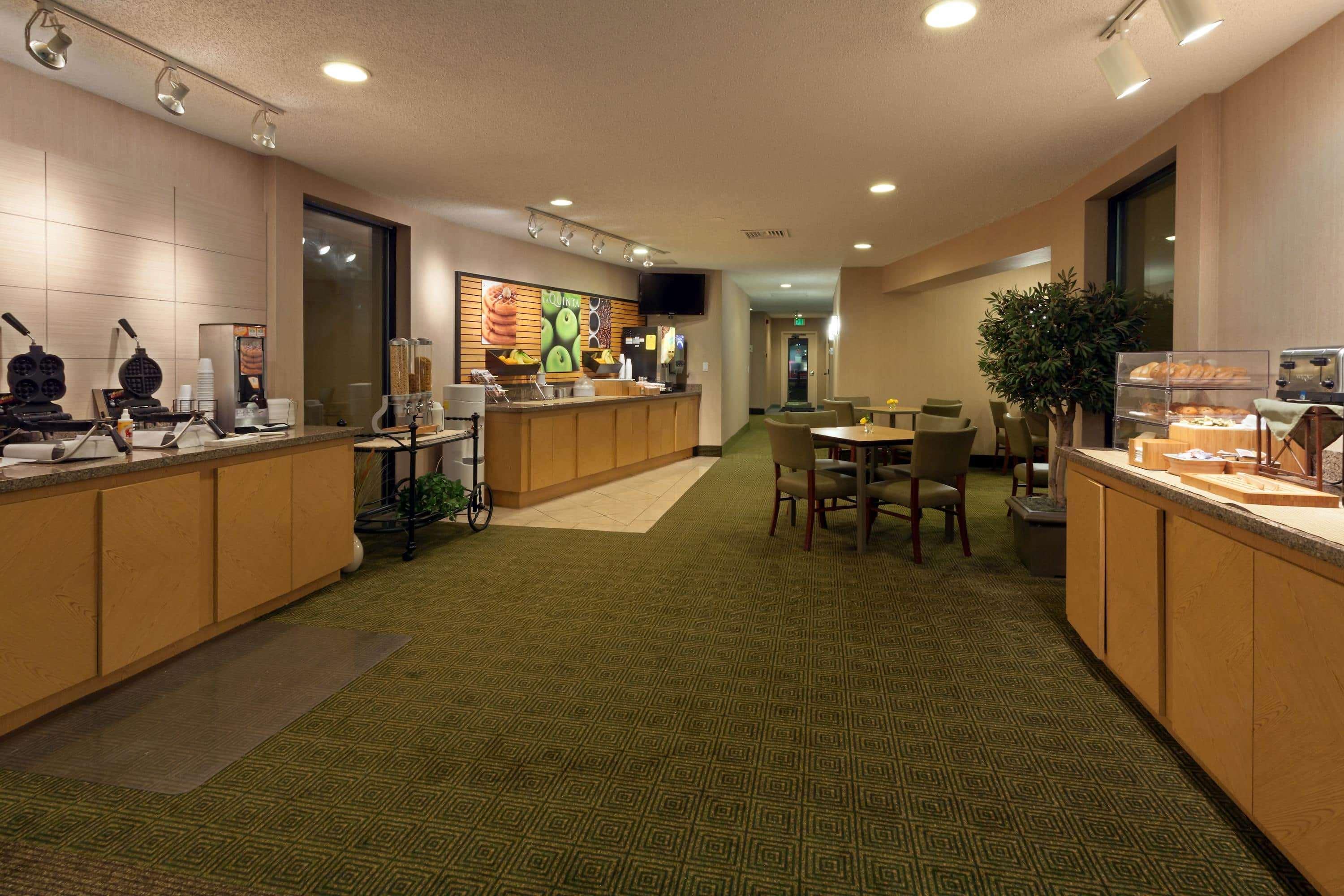 La Quinta By Wyndham Seattle Sea-Tac Airport Otel SeaTac Dış mekan fotoğraf